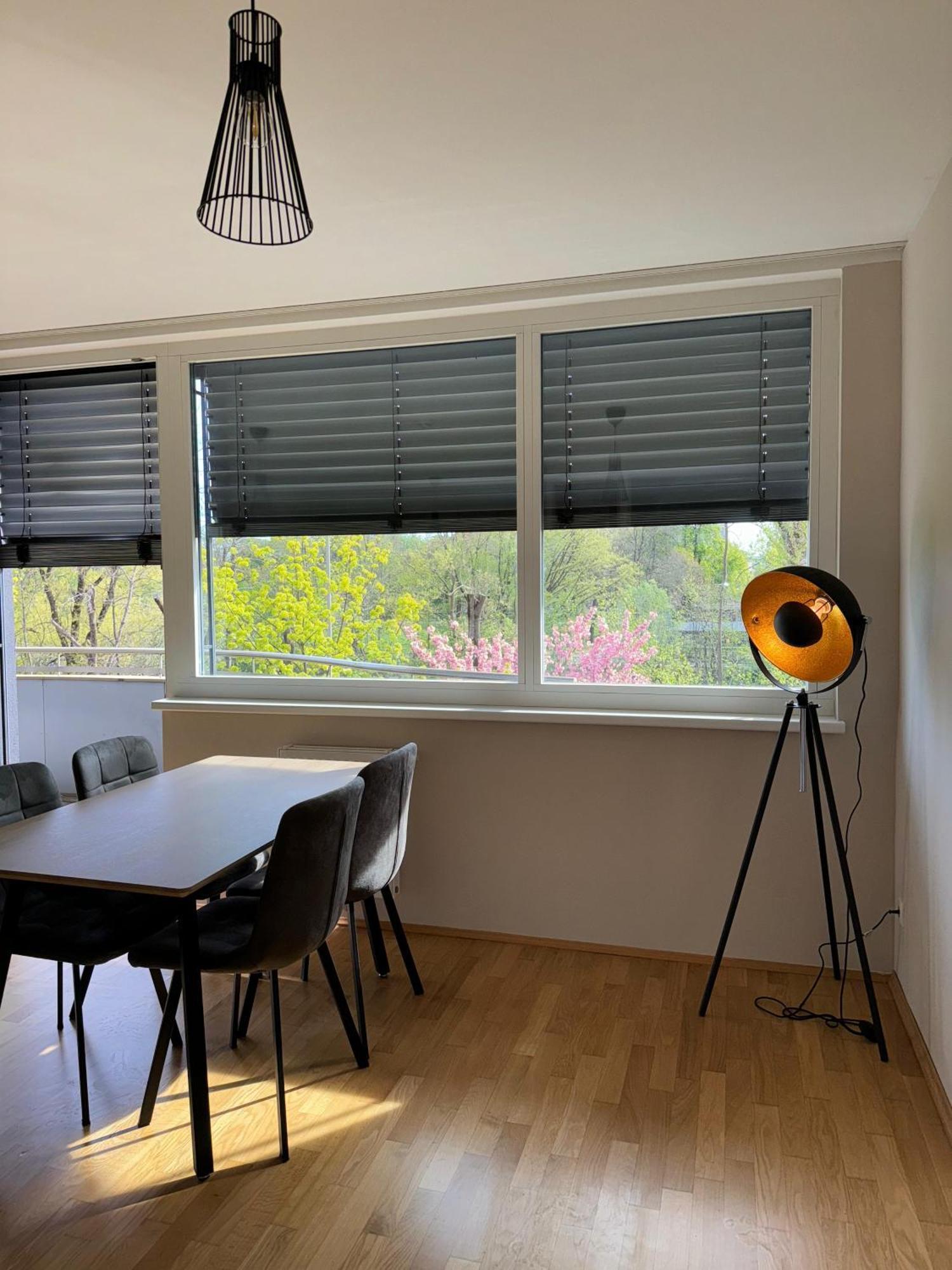 Reside In The Golden Wave Apartment กราซ ภายนอก รูปภาพ